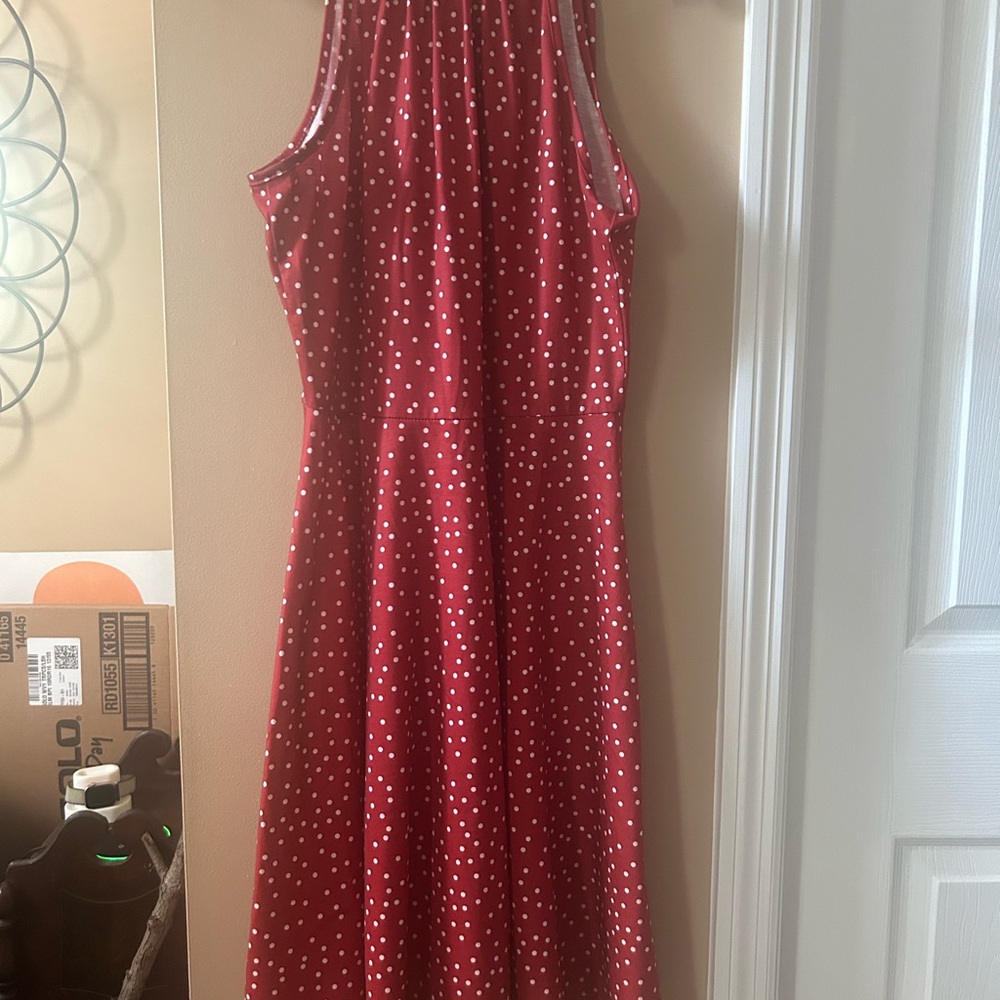 Chic Red Polka Dot Midi Dress